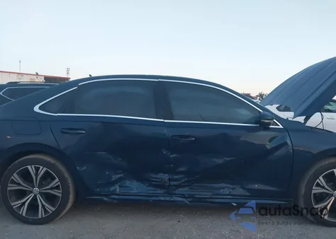 2021 Volkswagen Passat 2.0T Se из США, поврежденный, VIN 1VWSA7A38MC017931